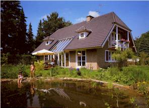 lau3.jpg (14992 Byte)